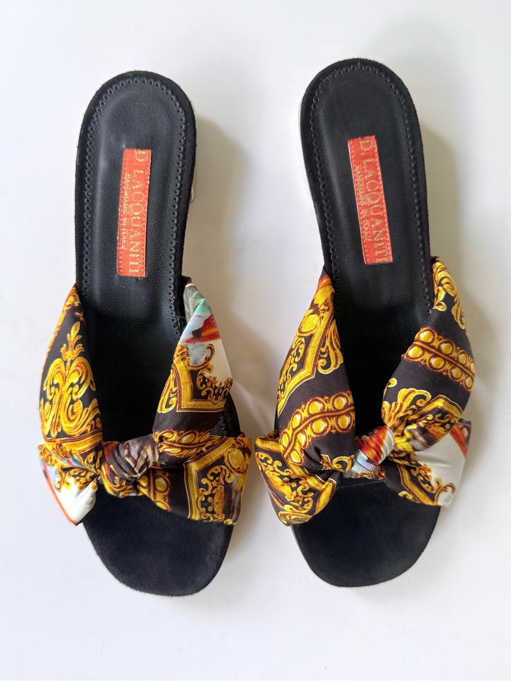 D. LACQUANITI Sofia Flat Sandal Icon Scarf Knot Slide Sandal Black Multi 37